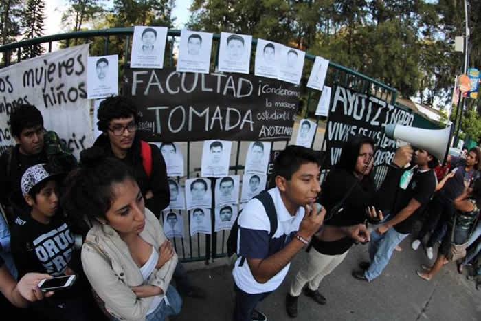 ¡POR LA MÁS AMPLIA UNIDAD DE ACCIÓN CONTRA EL GENOCIDIO DE ESTUDIANTES EN IGUALA-MÉXICO!