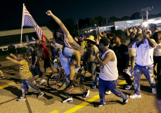 FERGUSON: LA LUCHA DE CLASES NO CESA