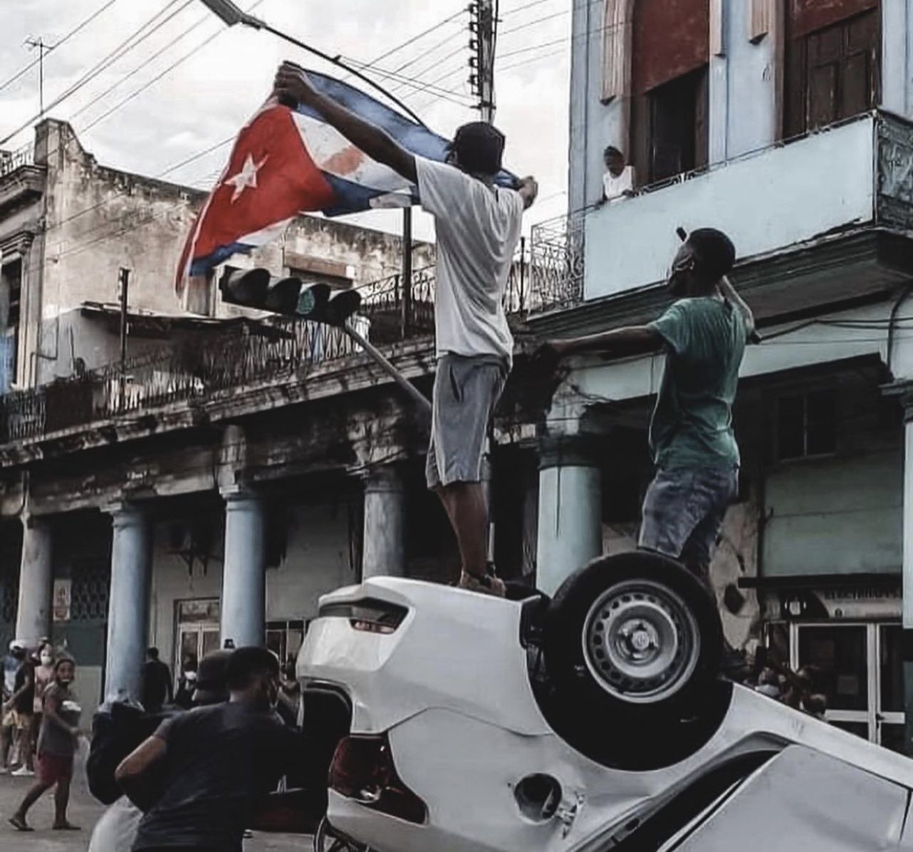 CUBA: ¡PASO A LA REVOLUCIÓN DE LOS HAMBRIENTOS!