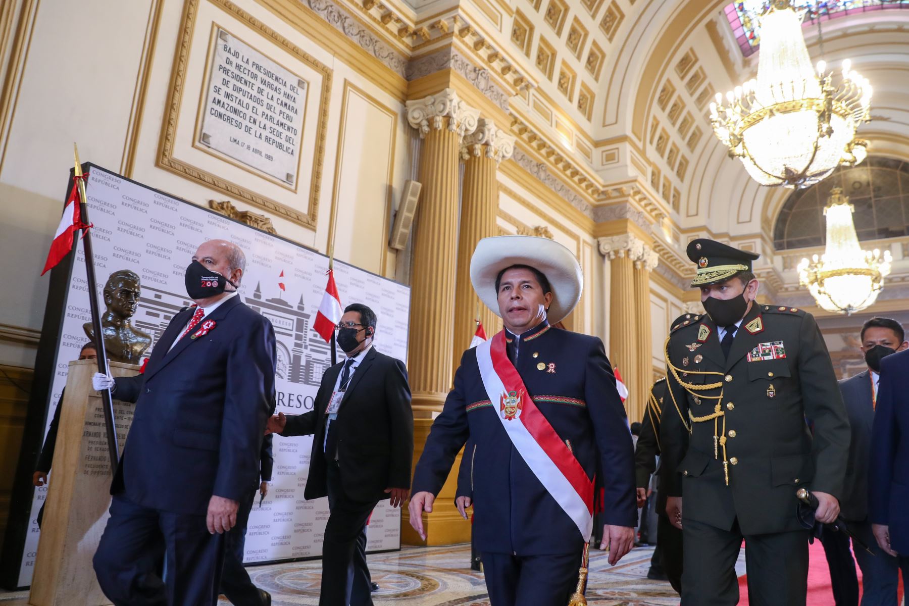 PERÚ:¡ABAJO EL GOBIERNO Y EL CONGRESO PATRONAL!