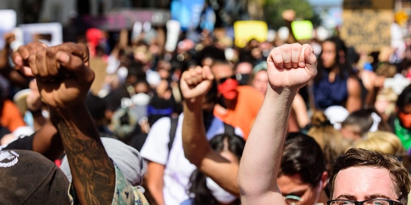 En Perú, Argentina y Francia: una sola lucha revolucionaria